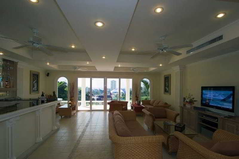 Eden Resort Karon Esterno foto
